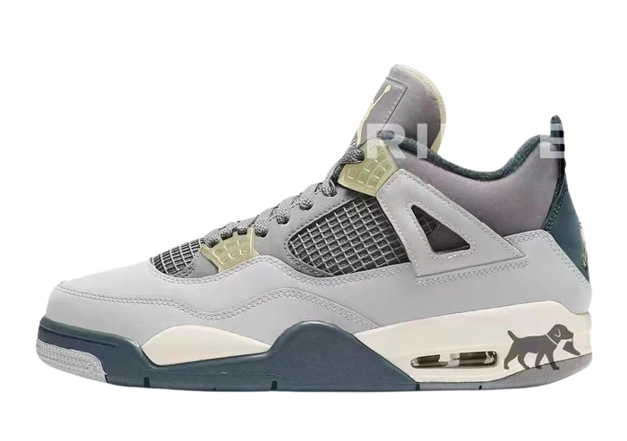 JORDAN 4 RETRO