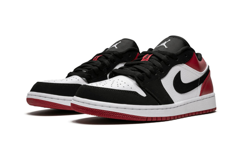 AIR JORDAN 1 LOW "Black Toe"